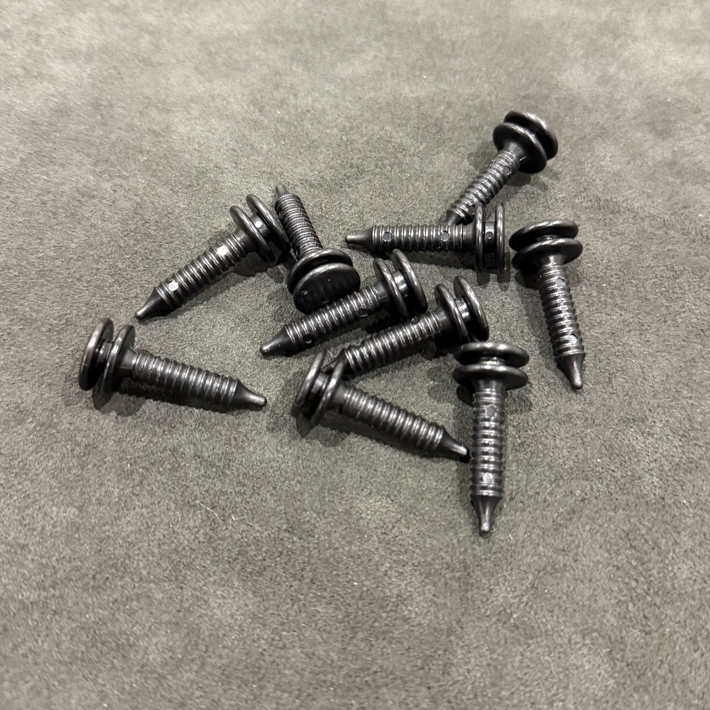 T5/T6 B Pillar Trim Clips